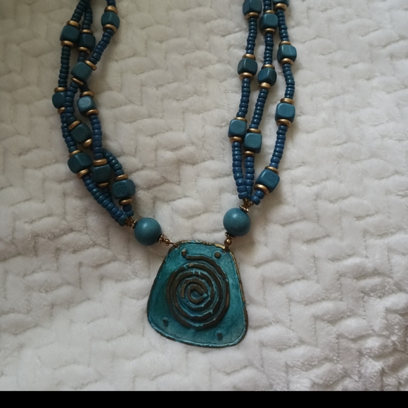 Necklace Bundle - Picture 5 of 6